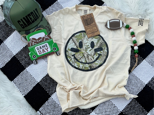 Camo Smiley Face T-Shirt – Comfort Colors Unisex Tee